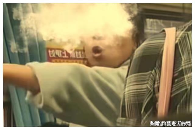 大妈占座新闻视频下载苹果12306正在努力为您占座-第1张图片-太平洋在线下载